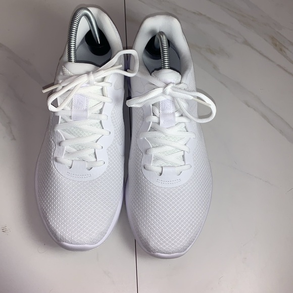 Men's Nike Revolution 6 Next Nature Running Shoe Size 9 Triple White - Picture 5 of 8